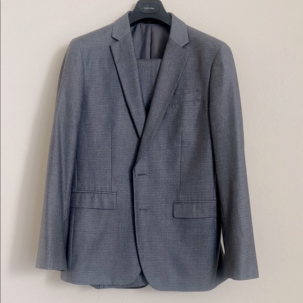 VITARELLI men’s suit size 42 gray